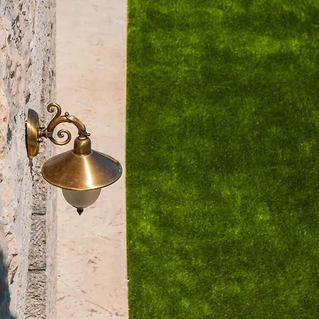 Milos Mountain - Nikitas Áyios Nikítas