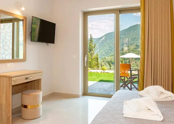 Milos Mountain - Nikitas